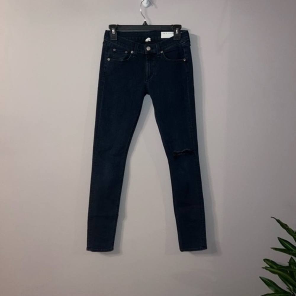 Navy blue Rag and bone jeans size 26 skinny ripped
